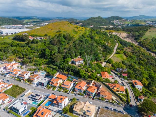 Quinta de 1 ha com moradia de 260 m2
