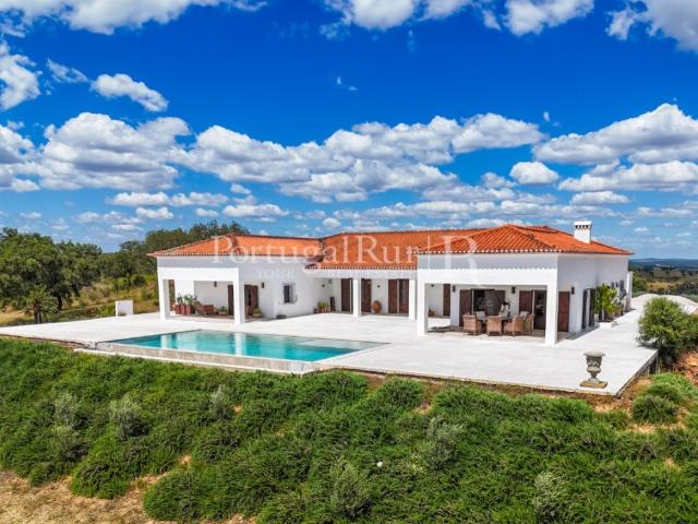Quinta de 27 ha com Moradia T4 e Piscina no Alandroal 339m² Alandroal Nossa Senhora da Conceição, São Brás dos Matos