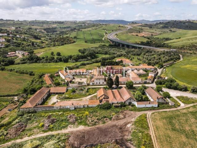 Quinta de 32ha com diversas construções m² Castanheira do Ribatejo e Cachoeiras