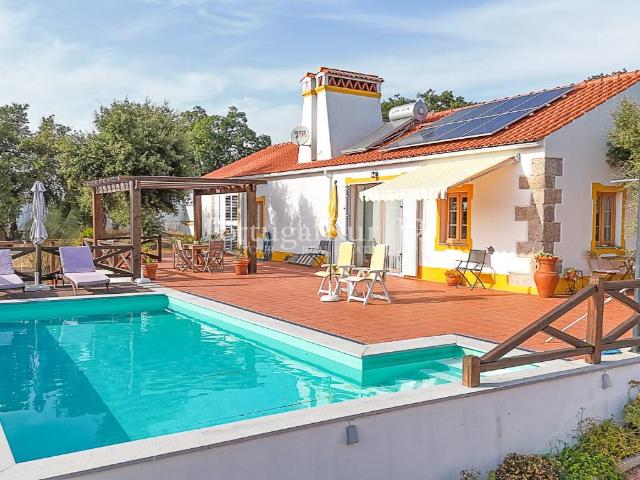 Quinta de 4.000m2 com Moradia T2, piscina e casa secundária 150m² Espírito Santo, Nossa Senhora da Graça e São Simão