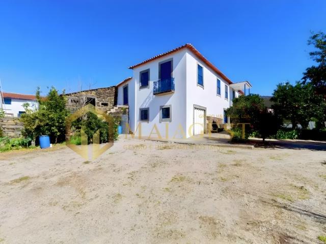 Quinta de Charme com 4.000 m² em Aguiar de Sousa