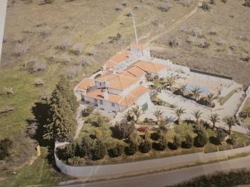 Quinta de Luxo com Moradia V6 em Torres Novas – 20.000 m² de. 510m² Torres Novas Santa Maria, Salvador e Santiago