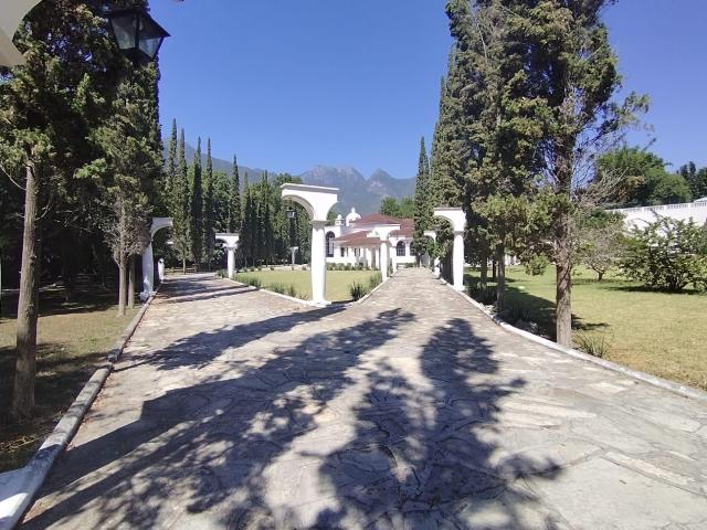 Quinta de LUJO en Santiago 1 Hect?rea de Terreno, ideal para Hotel, Salon de eventos, etc