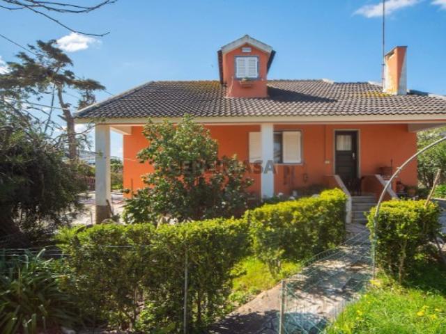 Moradia Tradicional T4 em terreno de 5.120m² e Anexo T2 Independente S. João das Lampas Refúgio,e a minutos das Praias de Sintra