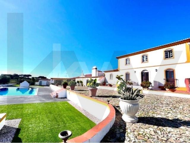 Quinta em Arronches com 12,2 Ha. 5 hectares 548m² Assunção