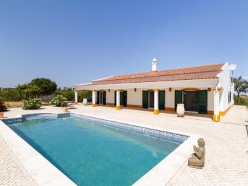 Quinta em Ourique com 13,5 hectares