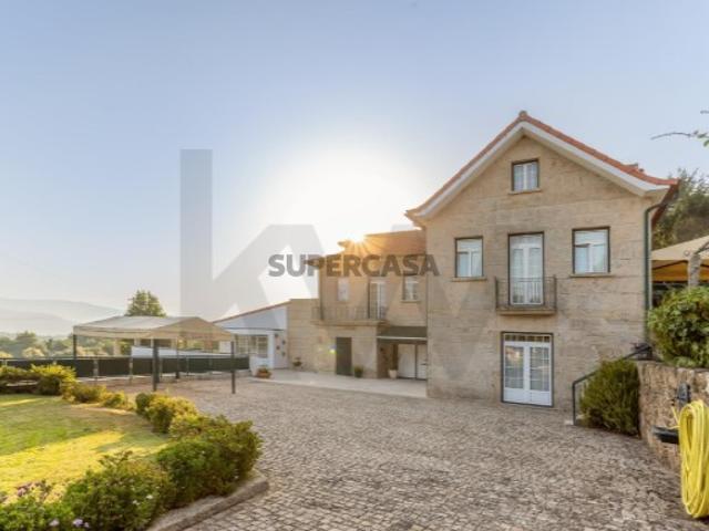 Quinta em Monção com potencial para Hotel Rural, Eventos e AL. Perto de praias fluviais e rio
