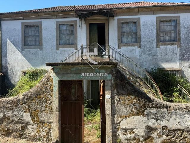 Quinta em Ponte de Lima c/3 hect. e casa em pedra