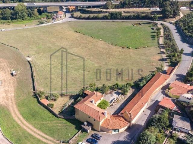 Quinta em Pedroso, Vila Nova de Gaia, com 40 mil metros quadrados