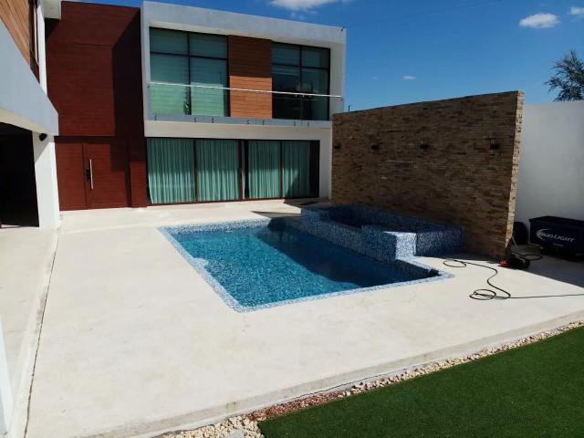 Quinta en Venta en Portal de Zuazua, N.L