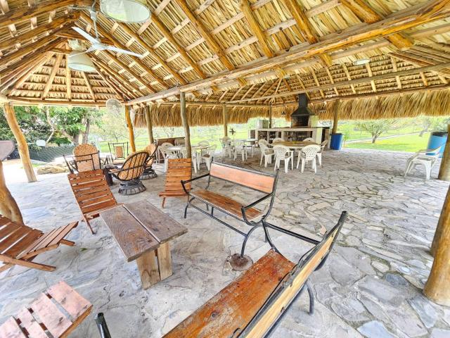 QUINTA EN VENTA EN CADEREYTA JIMENEZ N.L