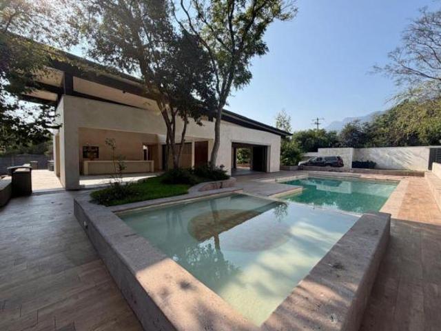 Quinta en Venta en El Barrial, Santiago, NL