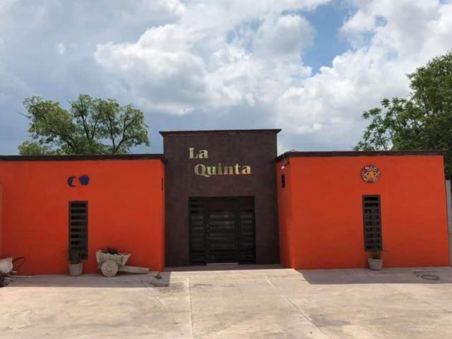 QUINTA EN VENTA EN ZONA CENTRO DE CASTAÑOS, COAHUILA AMPLIO TERRENO Y EXCELENTE UBICACIÓN