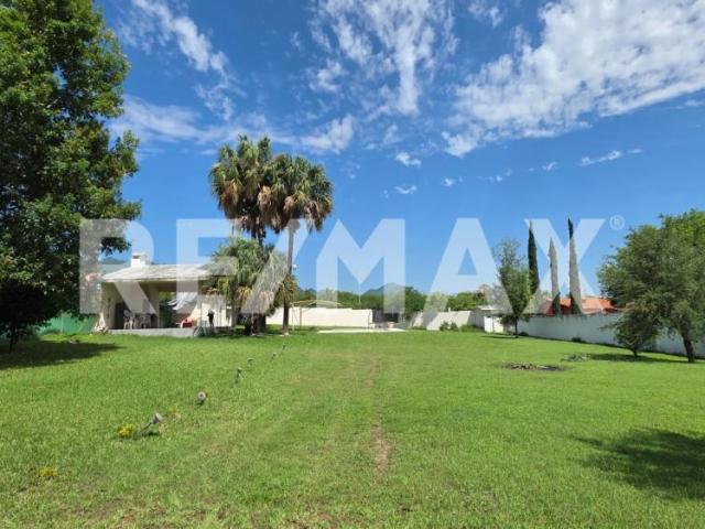 Quinta en Venta La Boca, Fraccionamiento Montecito, Santiago Nuevo Leon