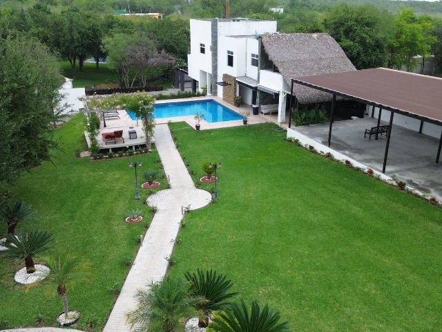 QUINTA EN VENTA MISION ANTIGUA SANTIAGO N.L