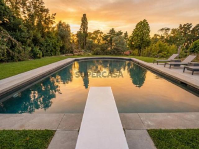 Quinta Exclusiva no Centro de Palmela com Vista Sado e Tejo