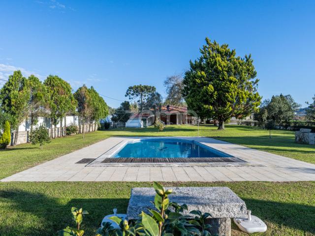Quinta Exclusiva com Moradia T4 e Vinha a 1km do centro de Penafiel