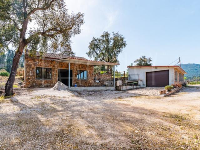 Quinta Exclusiva junto ao Rio Alva Natureza, Privacidade e Potencial Único