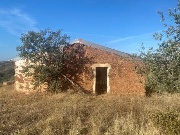 Quinta Isolada no Alentejo, para recuperar, com vista desafo. 80m² Aldeia Nova De São Bento