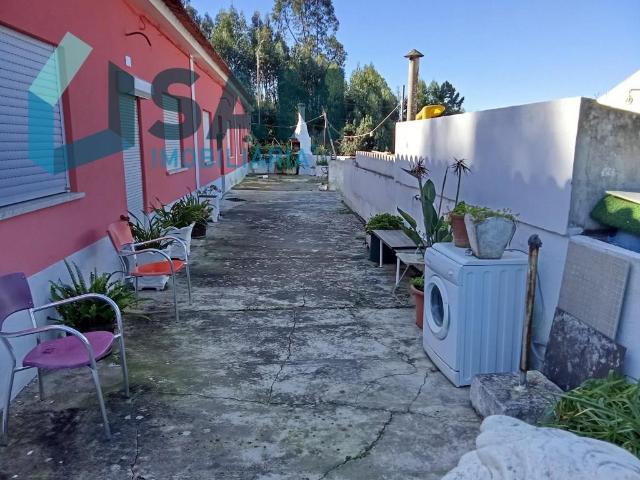 Quinta, localizada em Sarge 173m² Torres vedras santa maria do castelo e são miguel