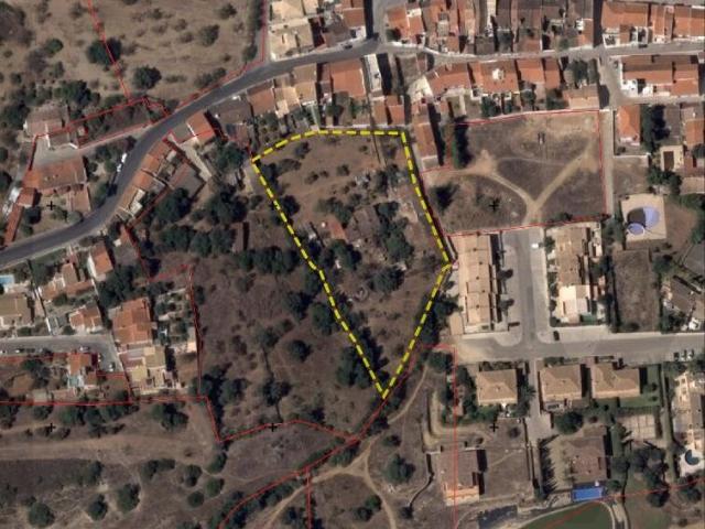 Quinta no Centro do Algoz Silves com 5.720 m2 1760m² Algoz e Tunes