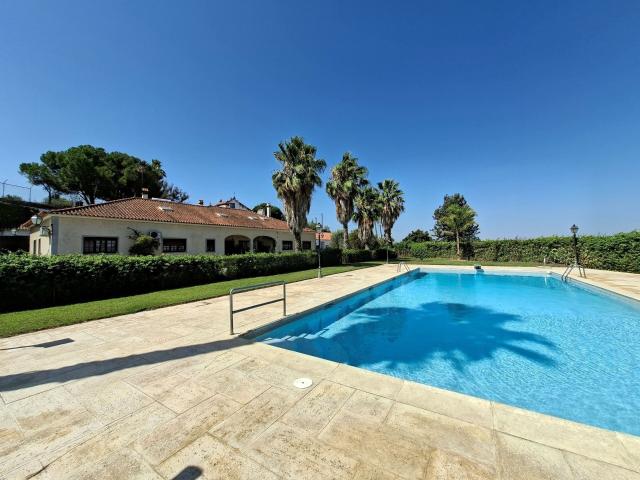 ? Quinta no Alentejo à Venda – Propriedade com Espaço para E. 1055m² Nossa Senhora da Vila, Nossa Senhora do Bispo e Silveiras