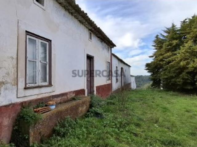 Quinta na Vila da Marmeleira Um Refúgio com Potencial Infinito