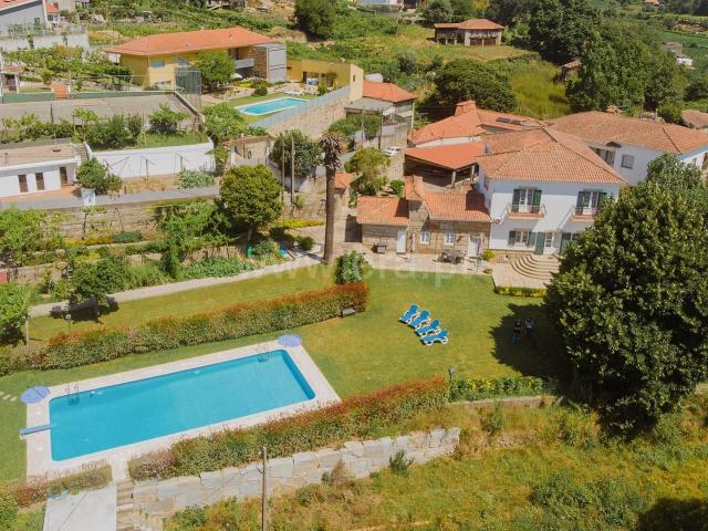 Quinta na Vila de Cete em Paredes 480m² Cete