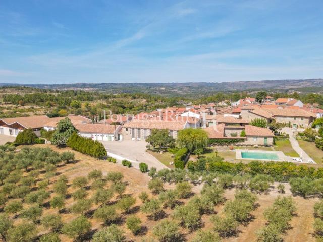 Quinta senhorial do séc. Xix com solar e capela 410m² Bouça