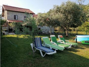 Quinta situada nos Vales no Concelho de Seia na Serra da Estrela