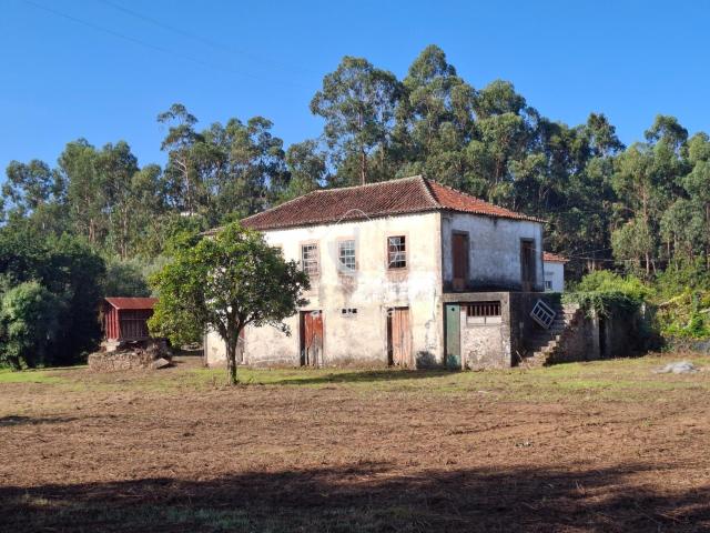 Quinta p/ restaurar com 6.200m2 Ribeira/Ponte de Lima