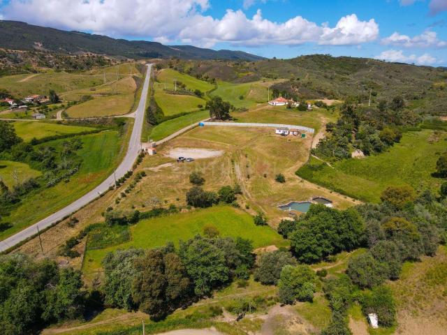 Quinta para venda com projecto entregue para parque de campismo, com 11320m² em Odemira