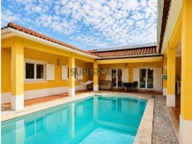 Quinta privada T4 em Vale Moinhos Santarém