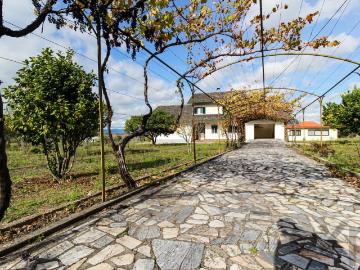 Quinta Residencial com Charme Rural, Anexos Independentes e. 295m² Midões