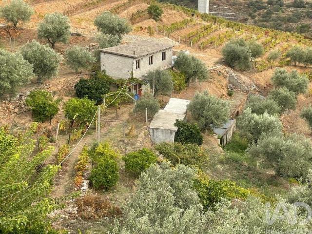 Quinta rural T3 em Carlão e Amieiro de 57566 m² m² Carlão e Amieiro
