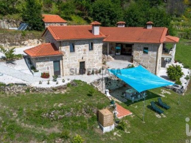 Quinta rural T3 em Avô de 128,6 m²