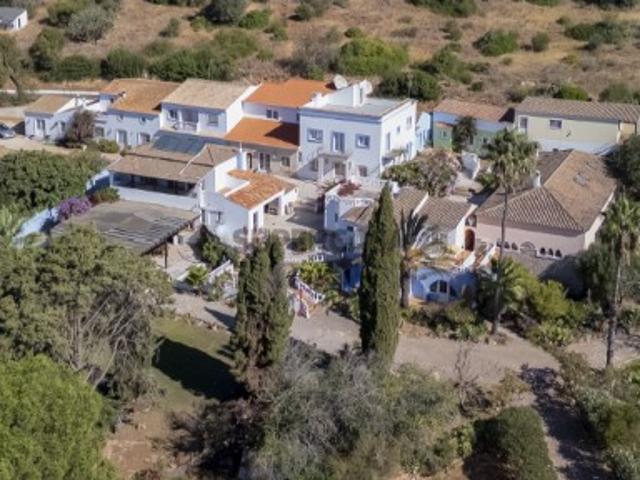 Quinta T14 de exelênçia com Piscina em 3,8 ha de Área em Odiáxere