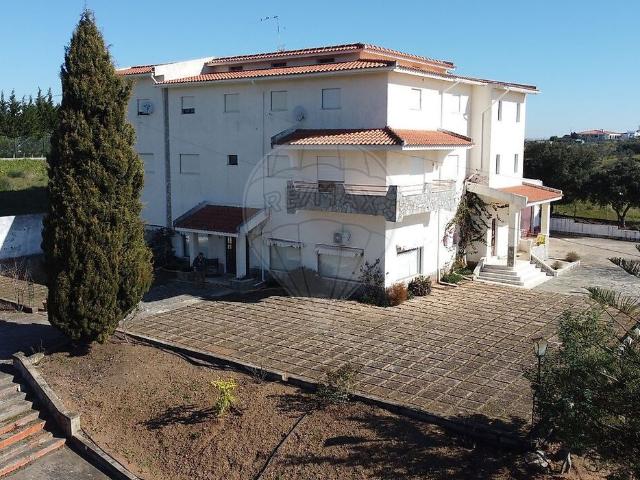 Quinta T21 à venda em São Brás e São Lourenço, Elvas RE/MAX Portugal