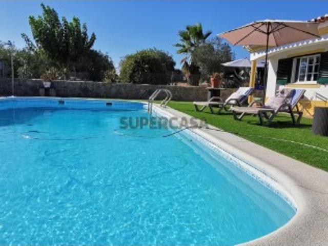 # QUINTA T3+1 COM PISCINA, PRIVACIDADE E TERRENO AGRÍCOLA CAMPO MAIOR