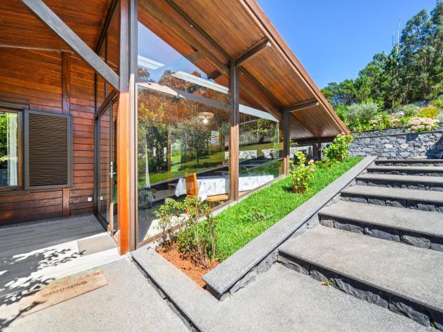 Quinta T3 com piscina e 8.000 m2 de terreno