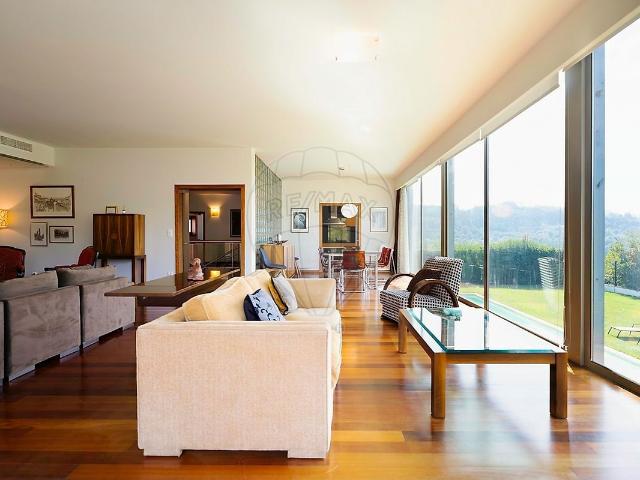 Quinta T3 à venda em Abragão, Penafiel RE/MAX Portugal