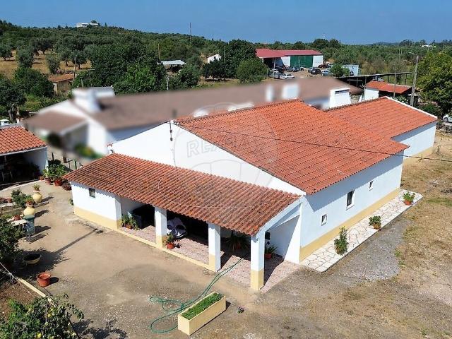 Quinta T3 à venda em Estremoz Santa Maria e Santo André, Estremoz RE/MAX Portugal