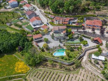 Quinta T3 à venda em Felgueiras