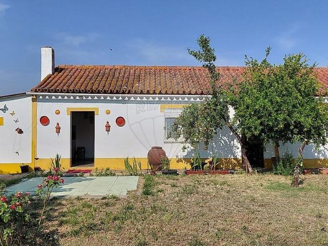 Quinta T3 à venda em Ferreira do Alentejo e Canhestros, Ferreira do Alentejo RE/MAX Portugal