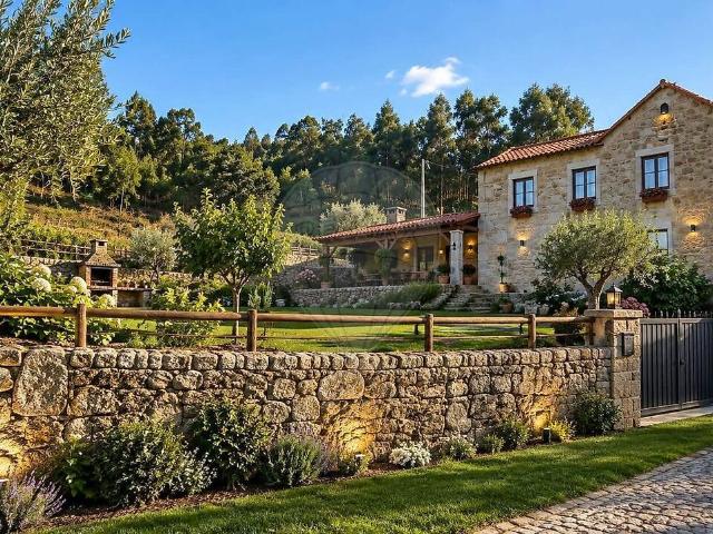 Quinta T3 à venda em Ossela, Oliveira de Azeméis RE/MAX Portugal