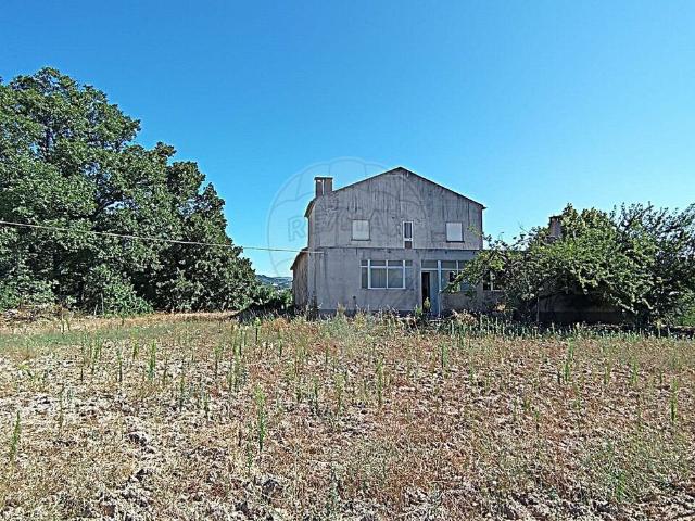 Quinta T3 à venda em Orjais, Covilhã RE/MAX Portugal
