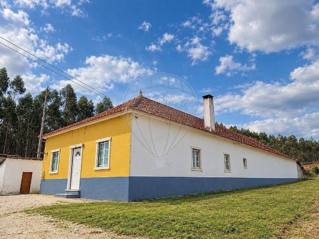 Quinta T4 à venda em Alcanede, Santarém RE/MAX Portugal