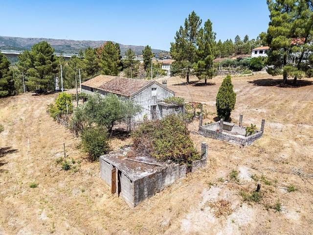 Quinta T4 à venda em Benespera, Guarda RE/MAX Portugal