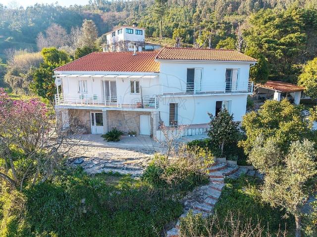 Quinta T4 à venda em Nogueira do Cravo, Oliveira do Hospital RE/MAX Portugal