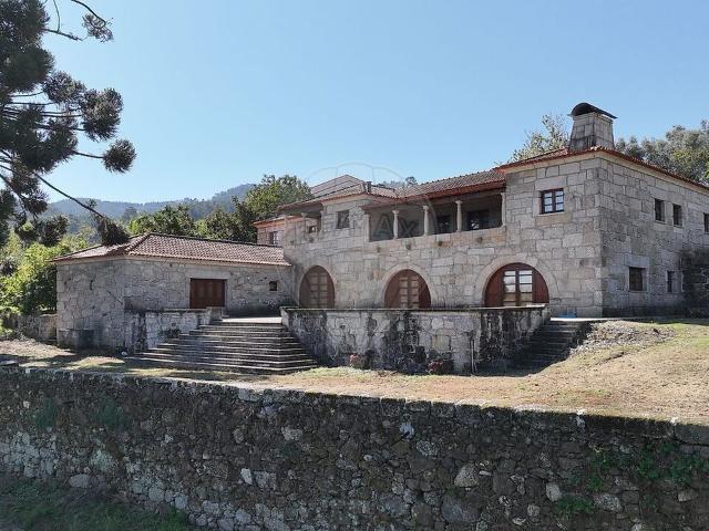 Quinta T4 de luxo à venda em Basto, Cabeceiras de Basto RE/MAX Portugal
